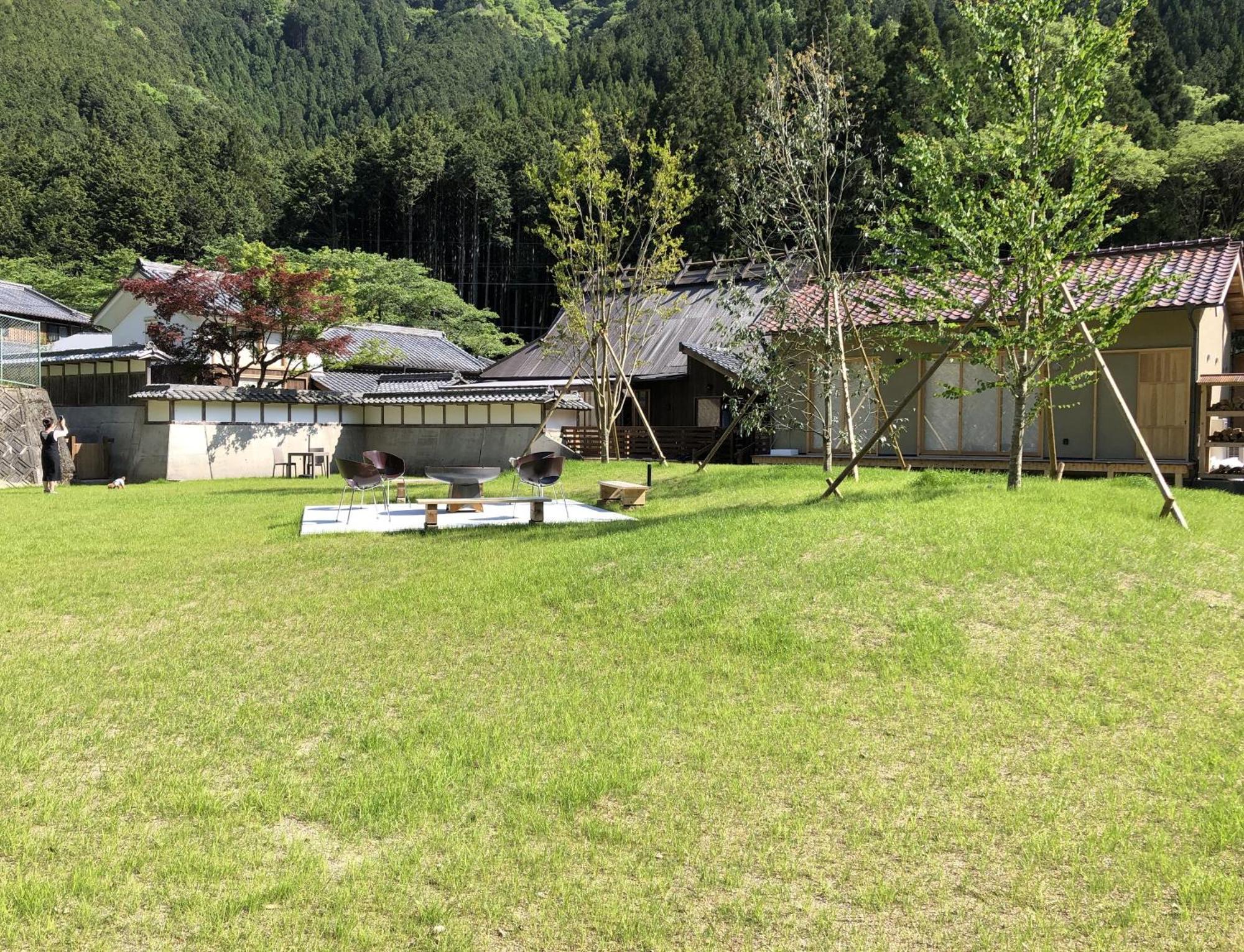 Satoyama Hotel Kanenone Tamba Майбара Экстерьер фото